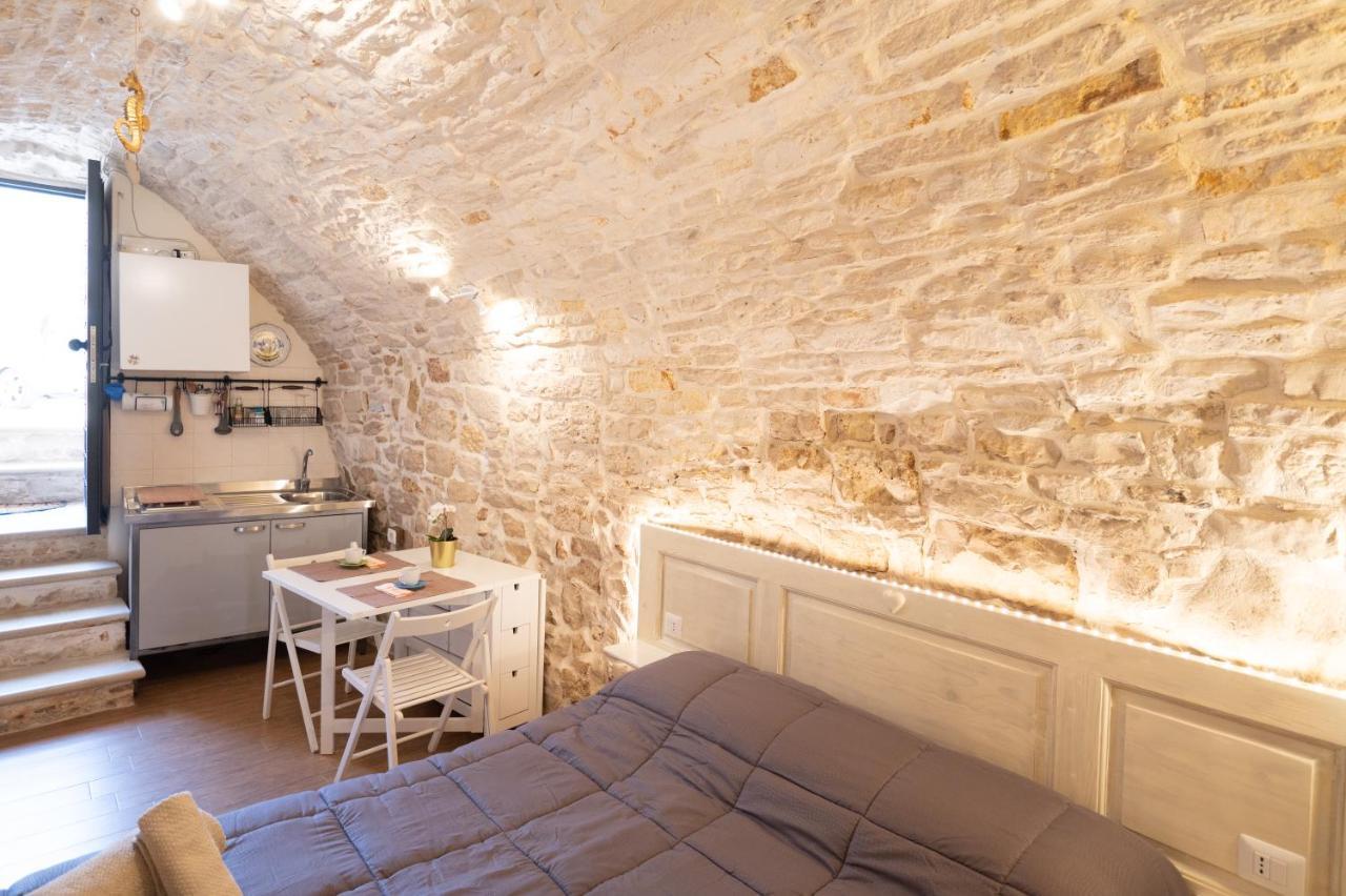 Piccola Pietra Bianca Hotel โจวีนัซโซ ภายนอก รูปภาพ