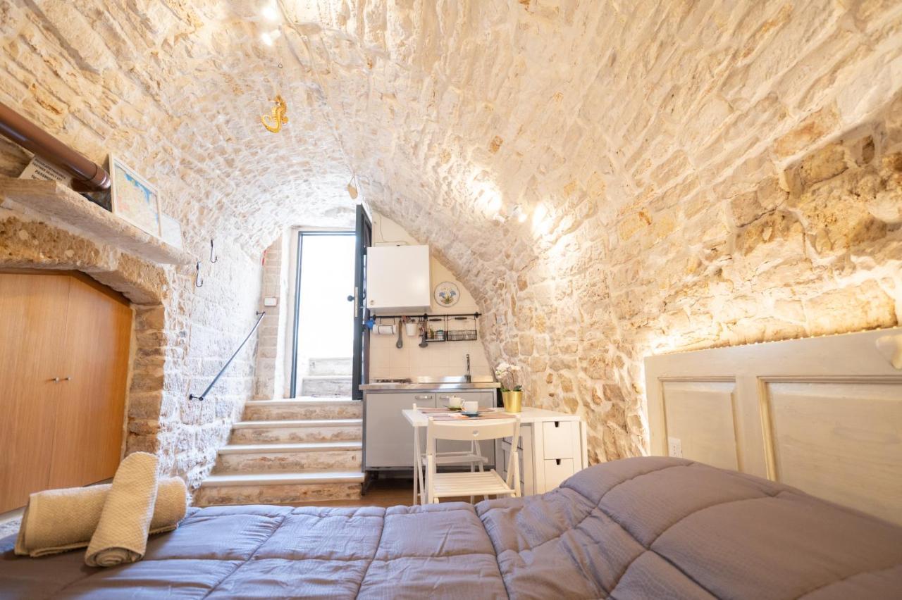 Piccola Pietra Bianca Hotel โจวีนัซโซ ภายนอก รูปภาพ
