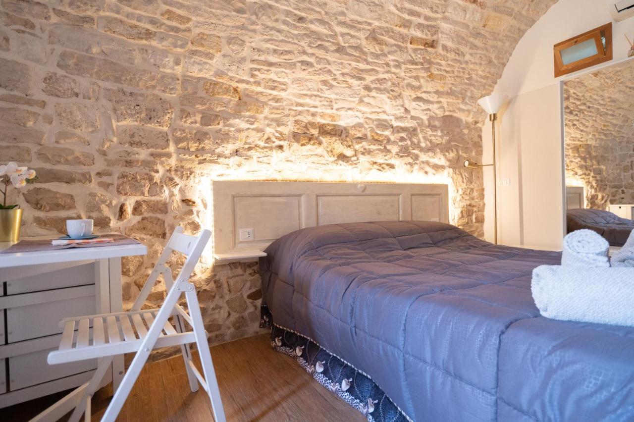 Piccola Pietra Bianca Hotel โจวีนัซโซ ภายนอก รูปภาพ